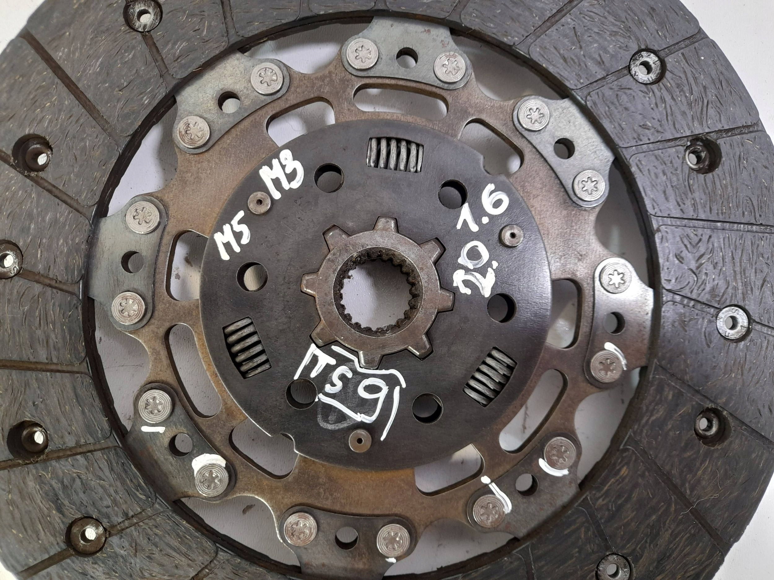 Mazda 5 CW 1,6D Disque Embrayage AV617550C1B (TS9)