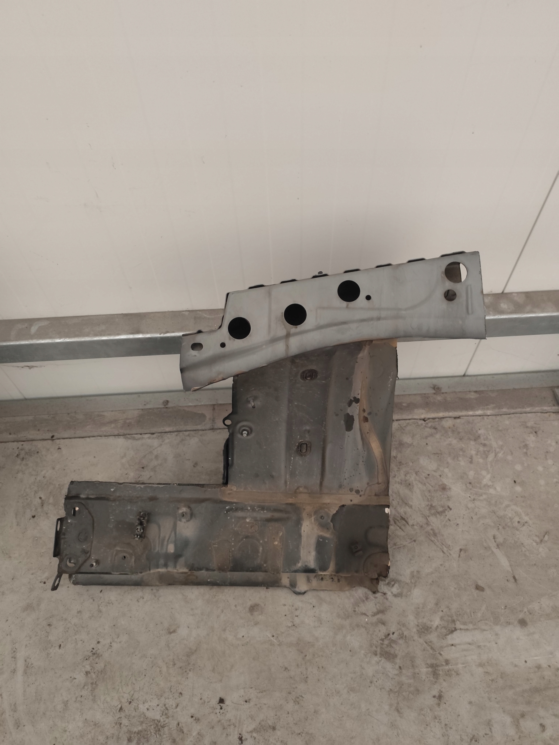 MERCEDES W246 B KLASA LIFT front body quarter right