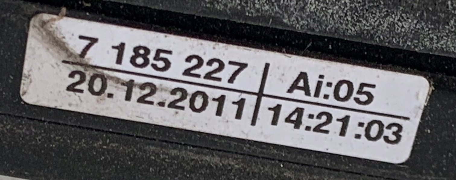 moulding dust left front BMW 7 F01 7185227