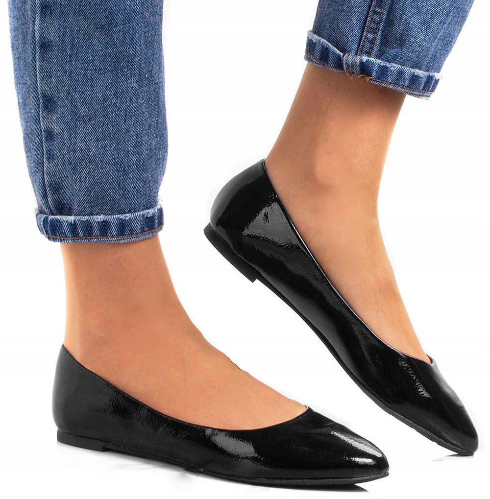 

Czarne Lakierowane Klasyczne Balerinki 37