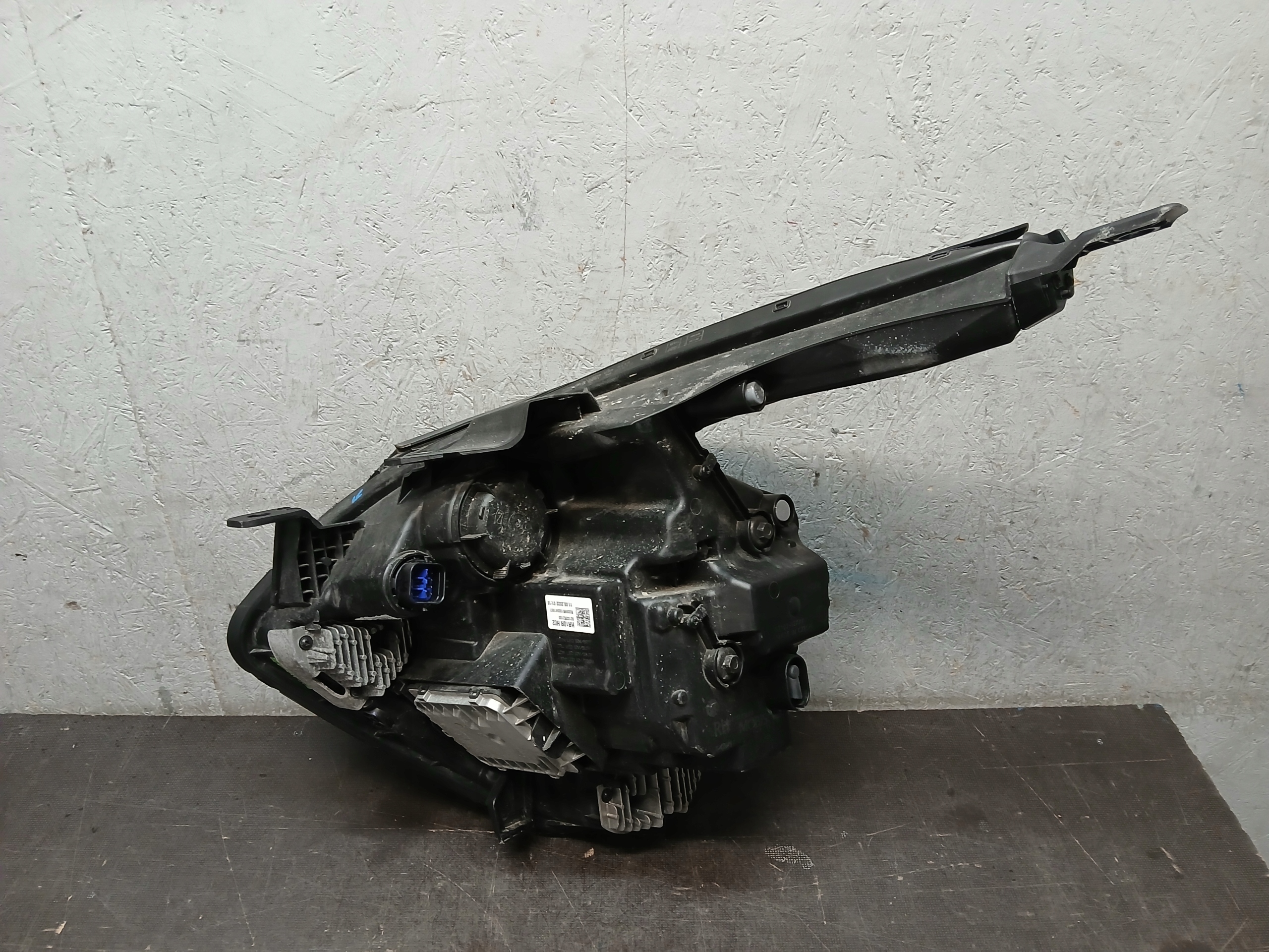 light front right KIA SPORTAGE V 5 FULL LED 92102R2100