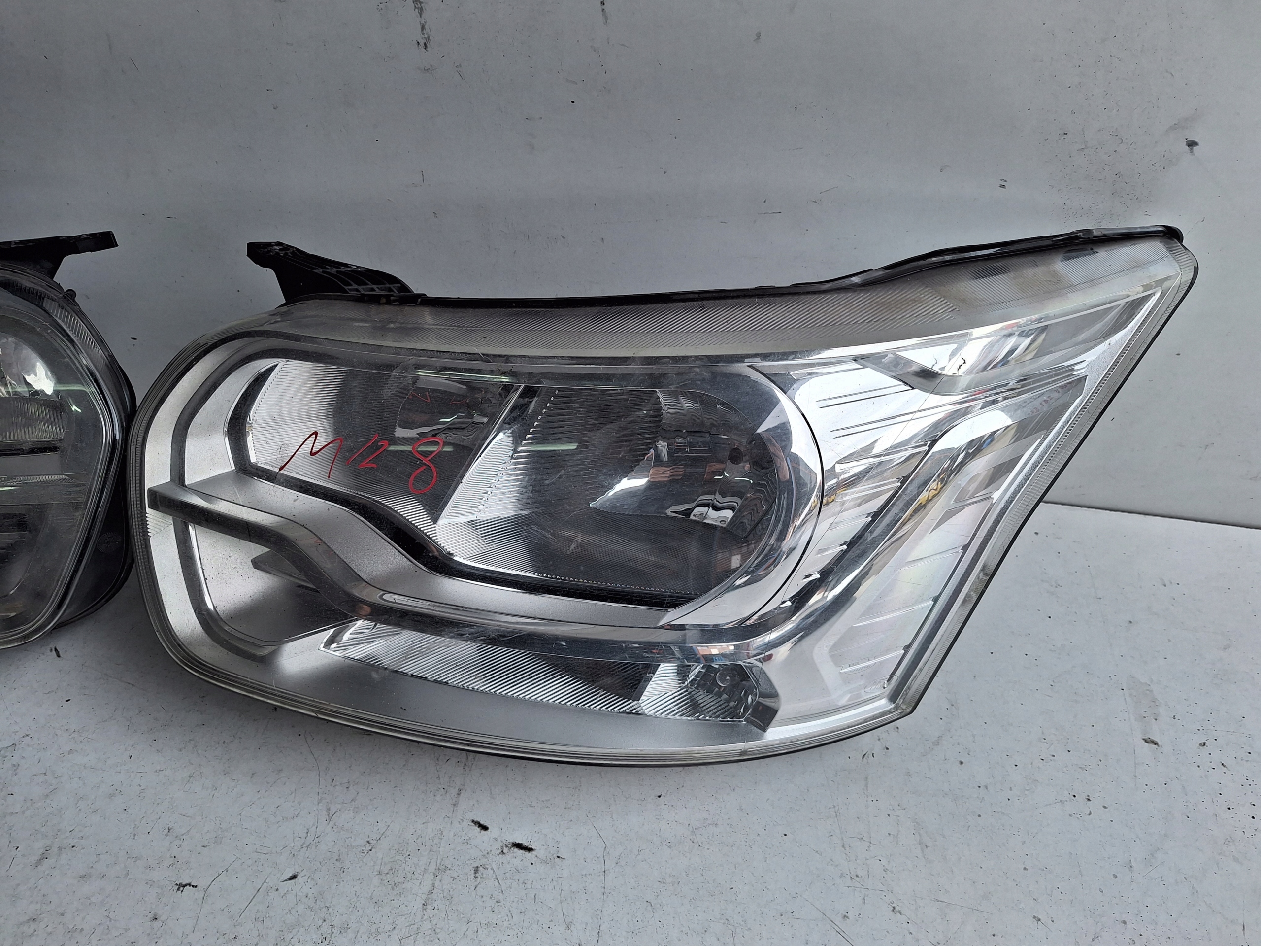 FORD TRANSIT MK8 13-18 light right UK