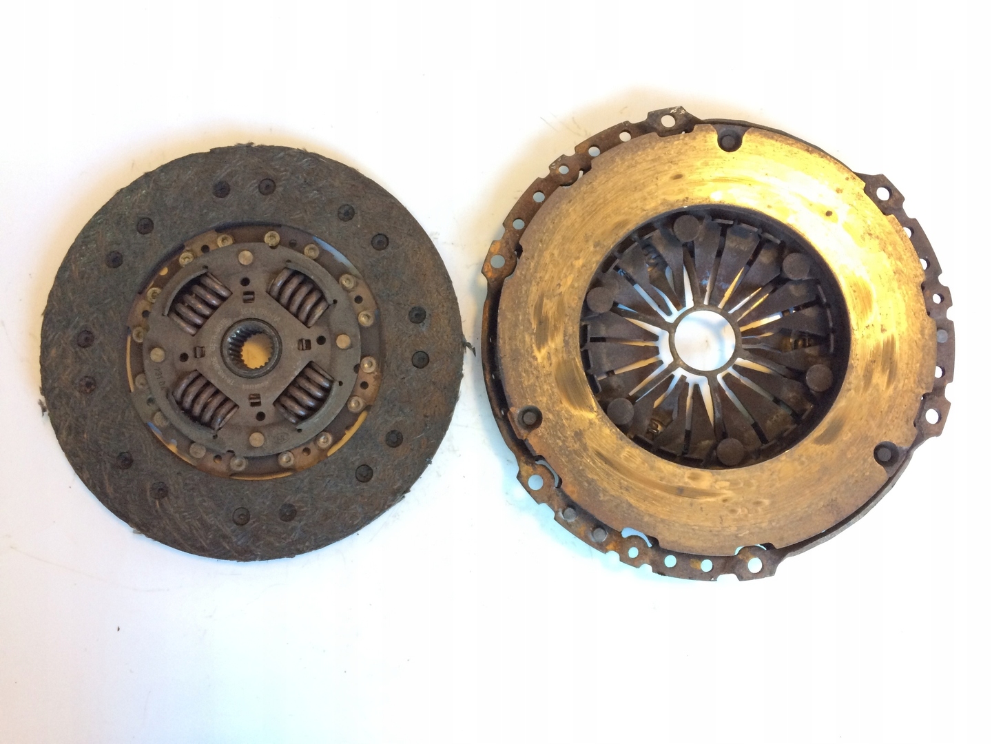 Disque Embrayage de pression FORD TRANSIT 1C147550AA LUK