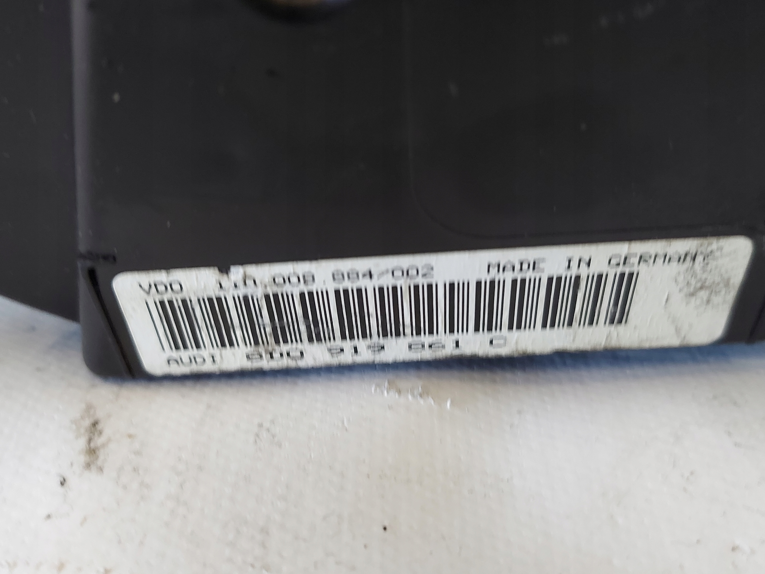 dials clock A4 B5 1.6 B 8D0919861C