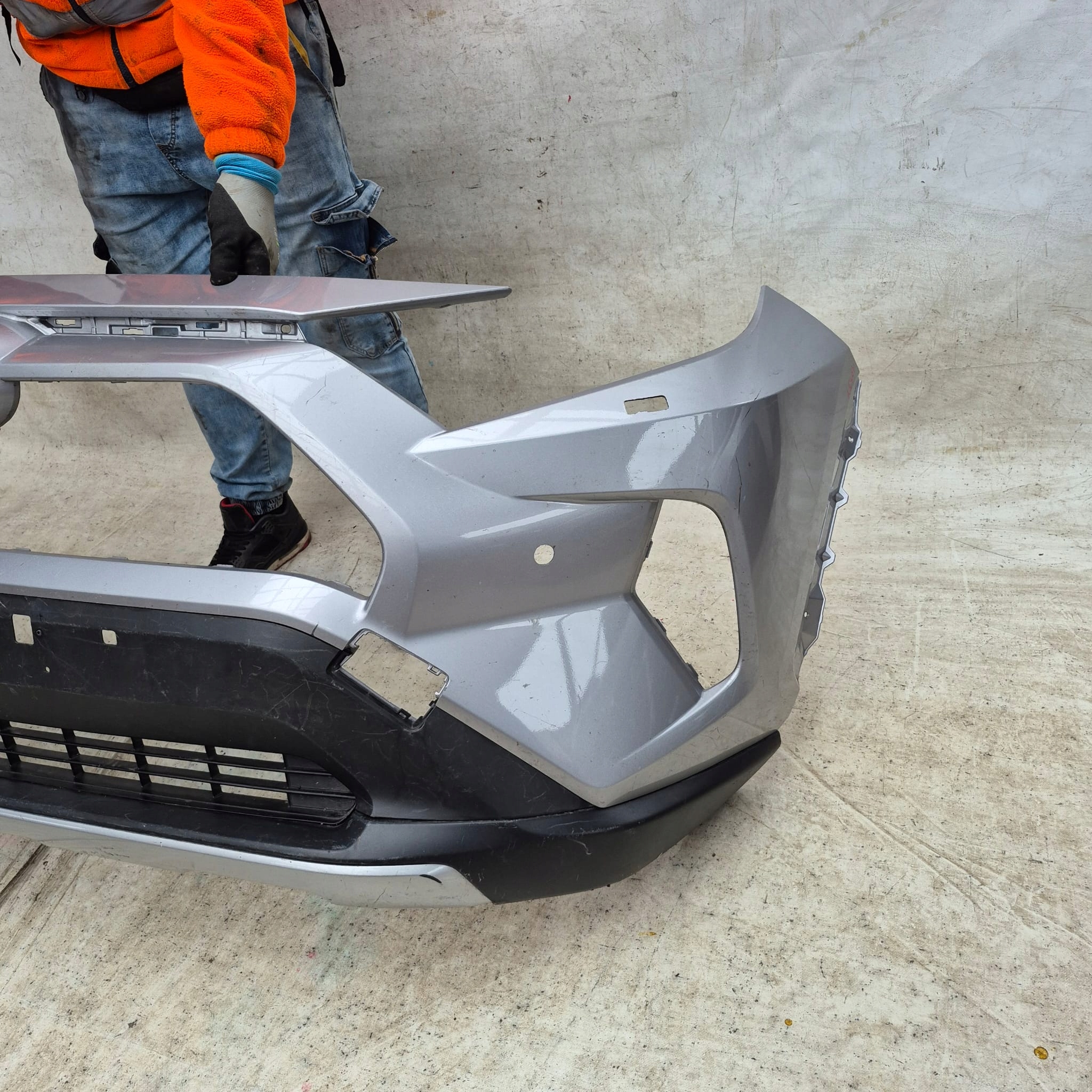 TOYOTA RAV4 RAV 4 5 V bumper front front