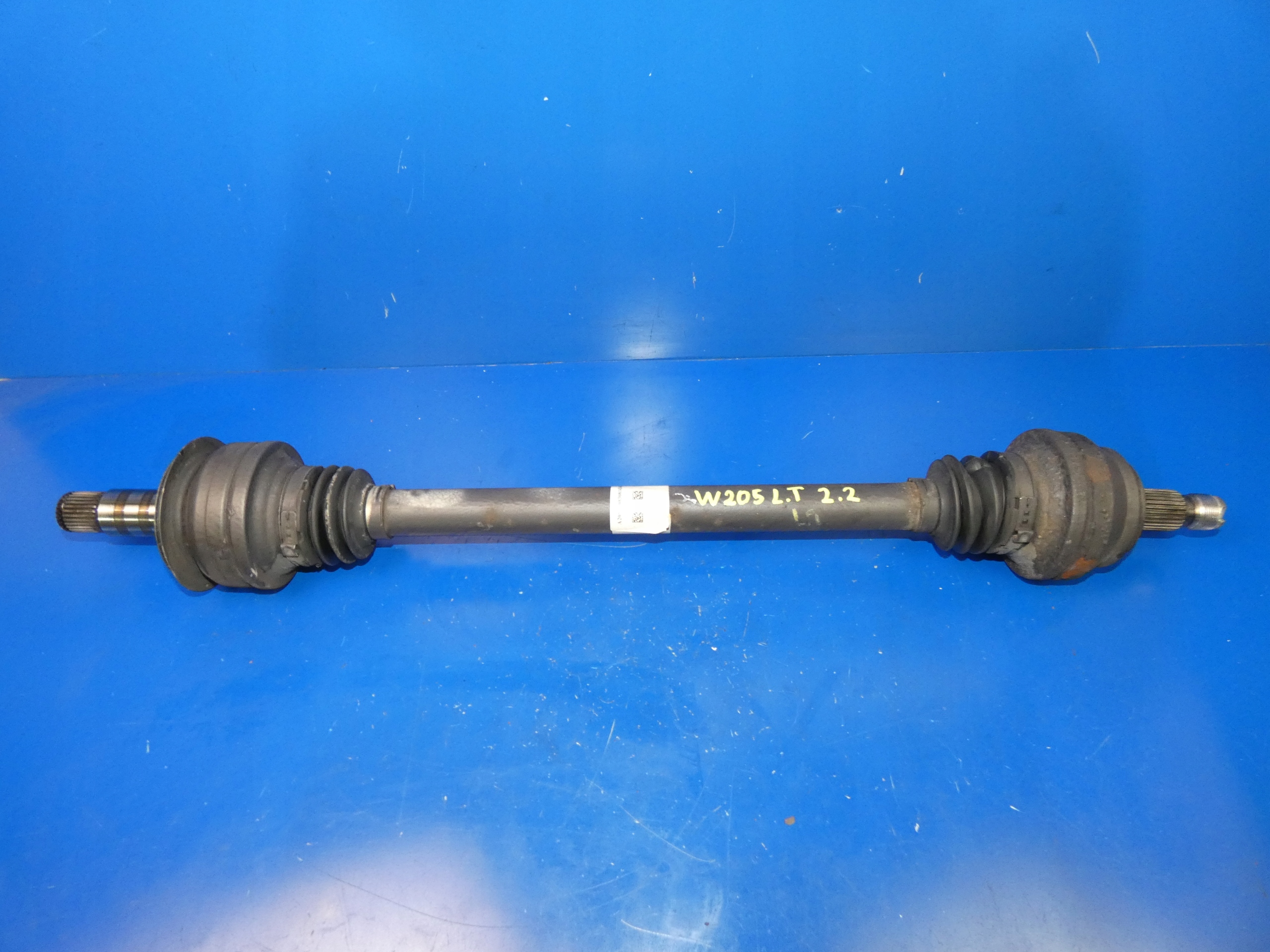 MERCEDES C KLASA W205 2.2 CDI semi-axis rear rear part