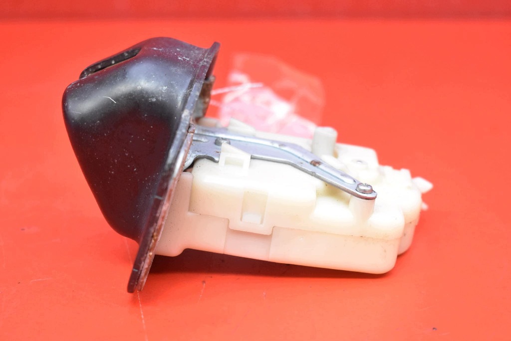 lock bonnet rear part boot NISSAN TIDA C11 5D HB 04-08