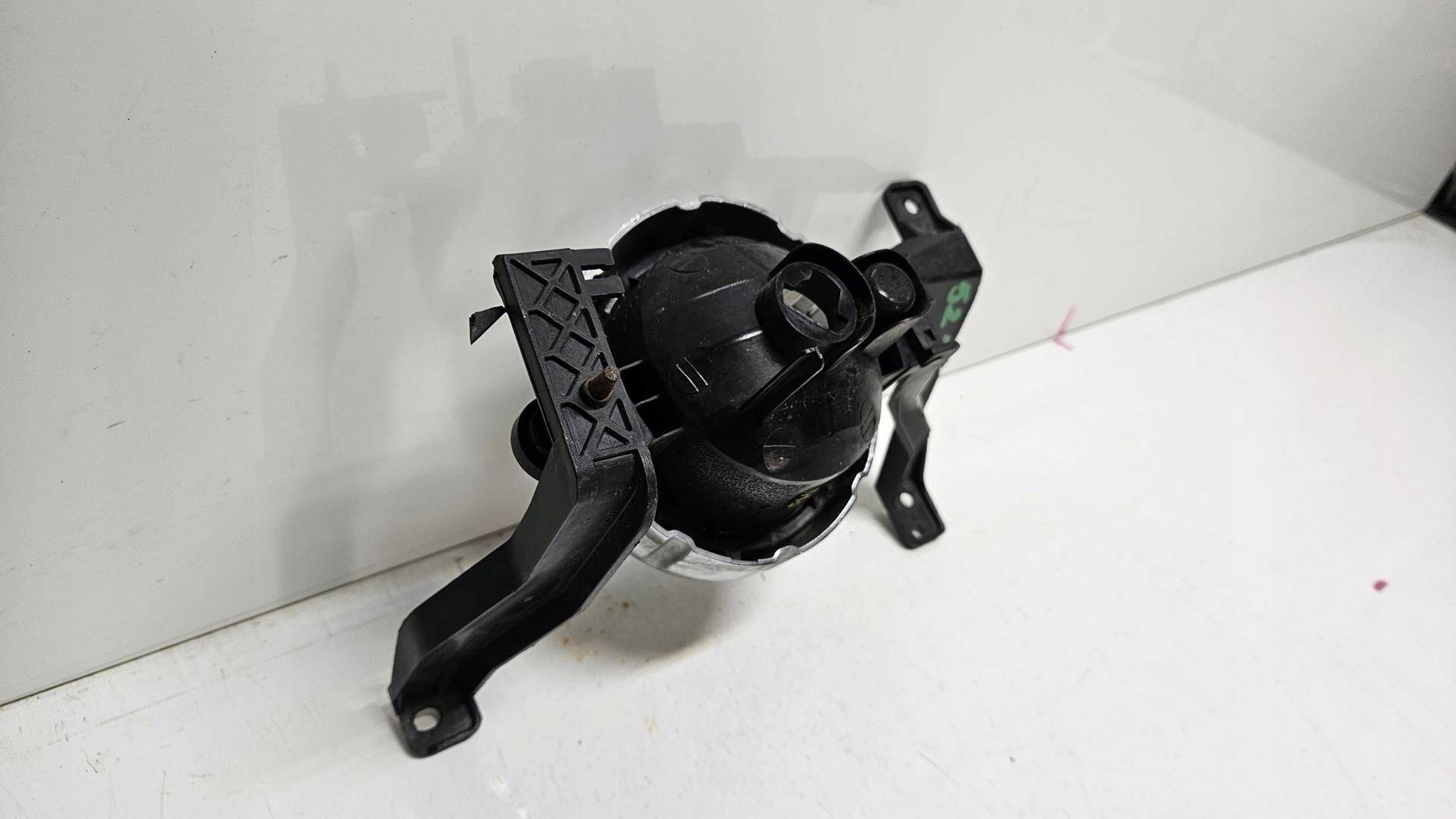 kia SORENTO II 09-12 ГАЛОГЕН перед правая сторона