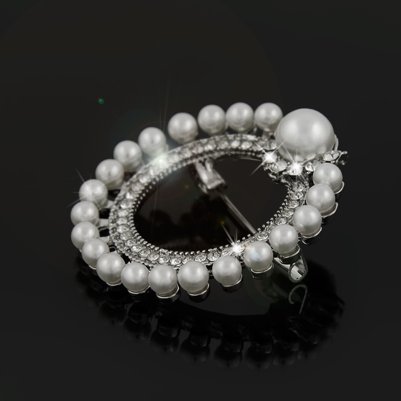 BROSZKA WIANEK Z PEREŁ I CYRKONII Rodzaj Klasyczne Orientalne Rękodzieło Stylizowane na stare Wyrób jubilerski