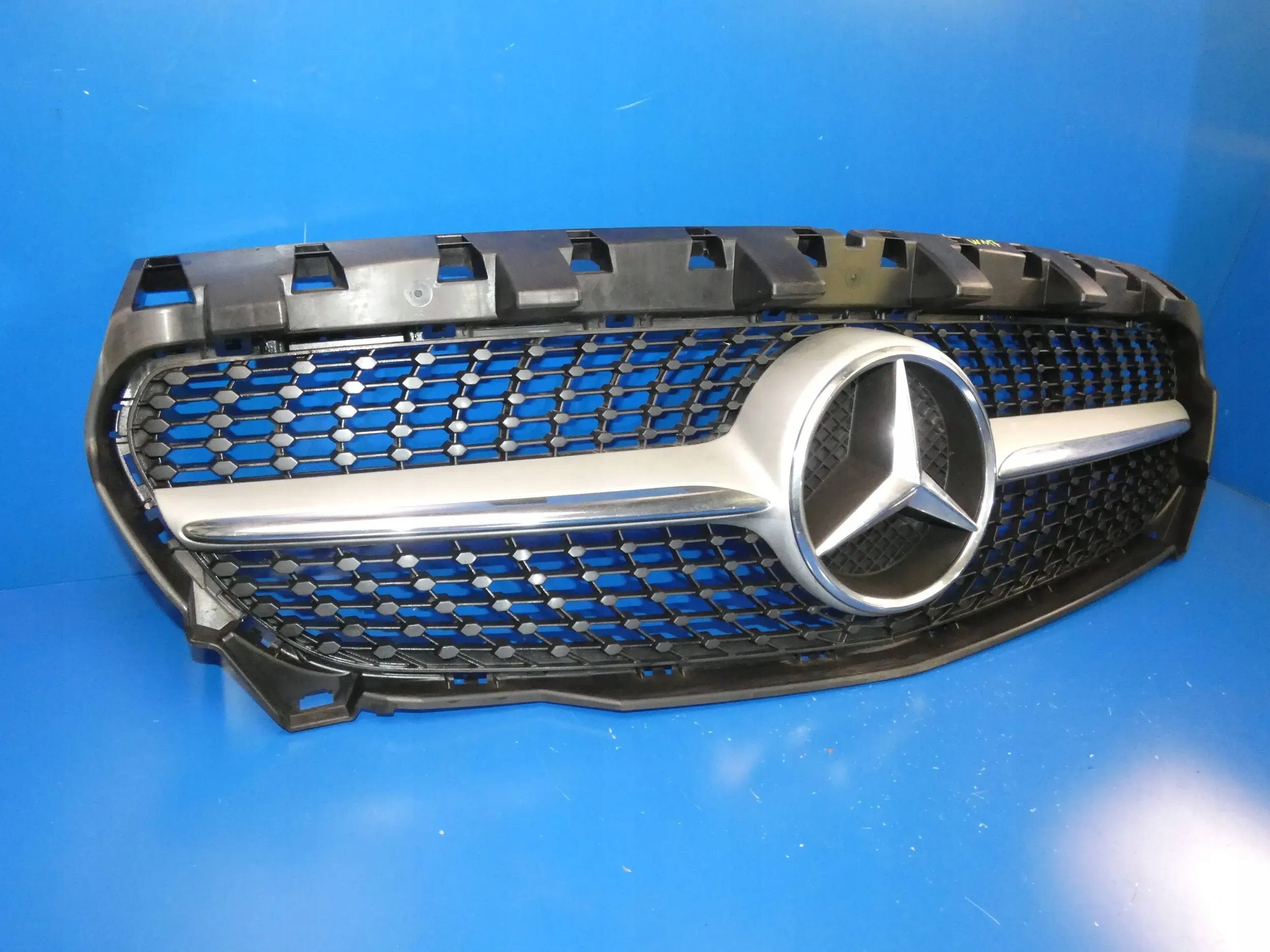 MERCEDES CLA W117 grill grille front
