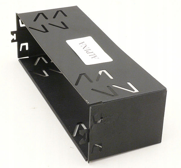 RAMKA RADIOWA ALPINE CDA PÓŁKIESZEŃ INSTALACYJNA