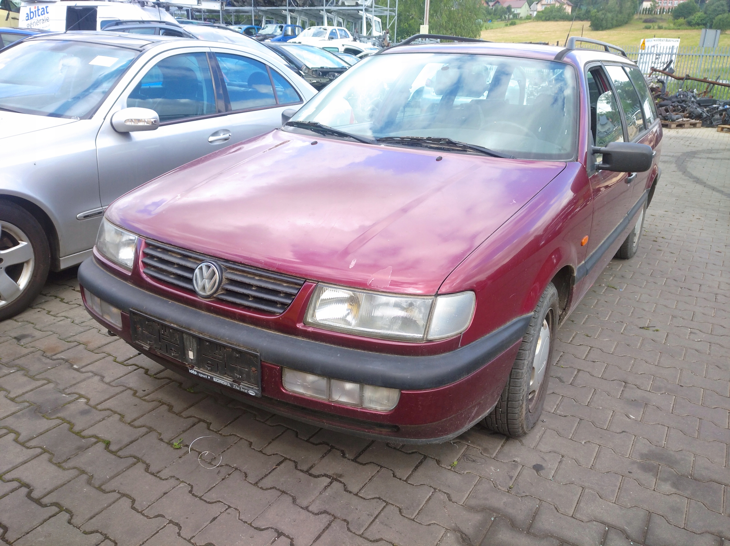 VW PASSAT B4 bonnet claret LC3T