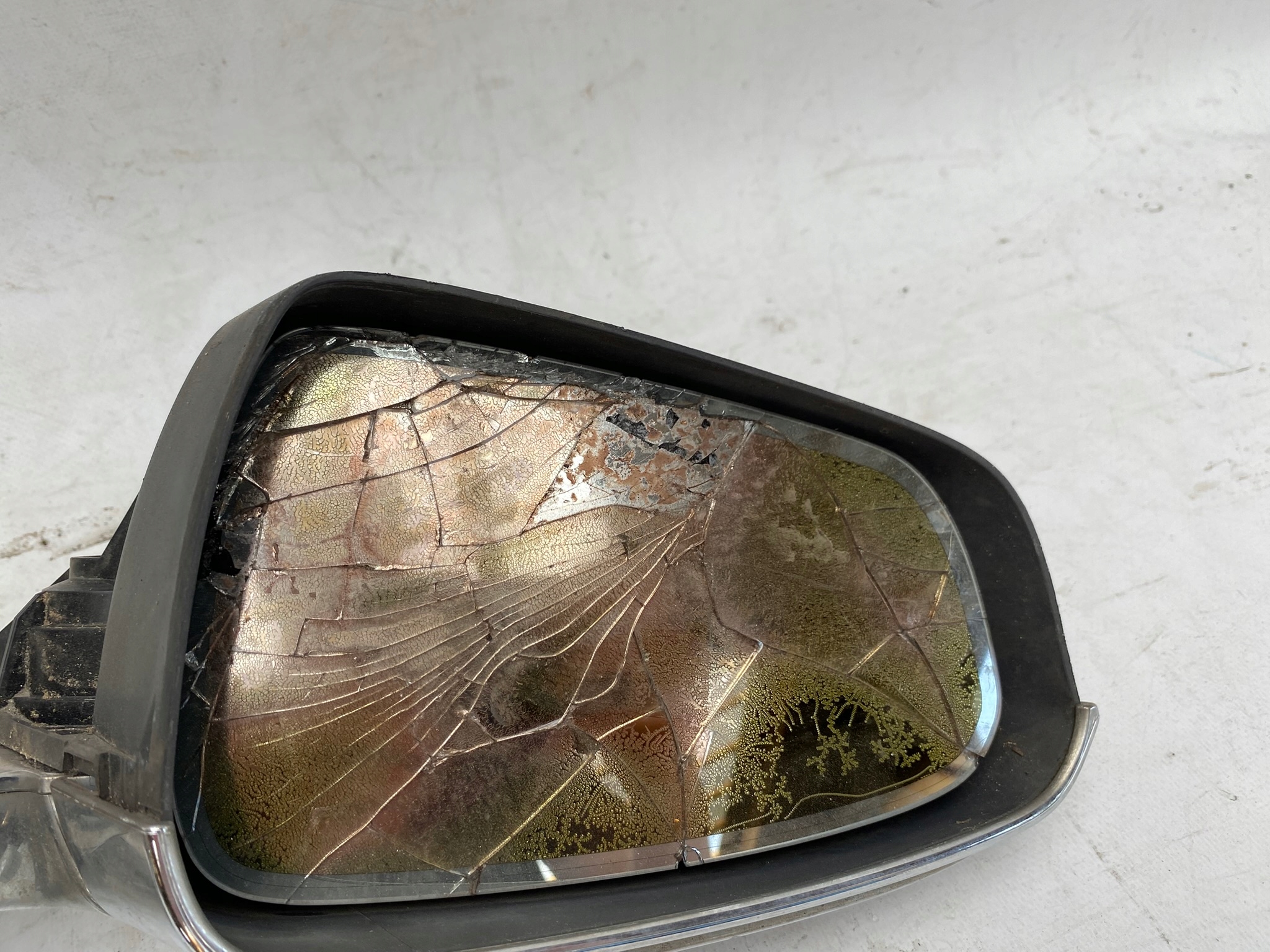 TESLA MODEL S mirror right 1041322-00-A 13PIN + 2
