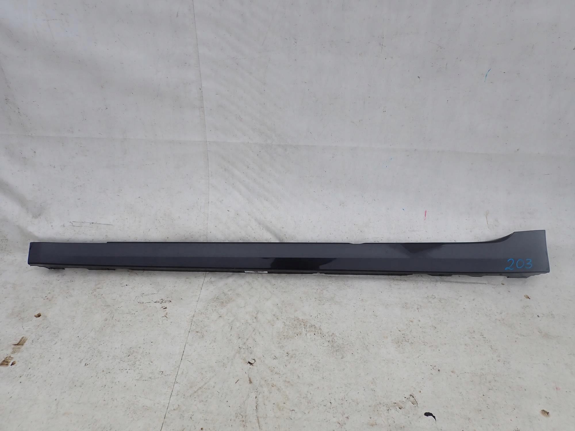 BMW 5 G30 G31 17-> threshold left moulding threshold left