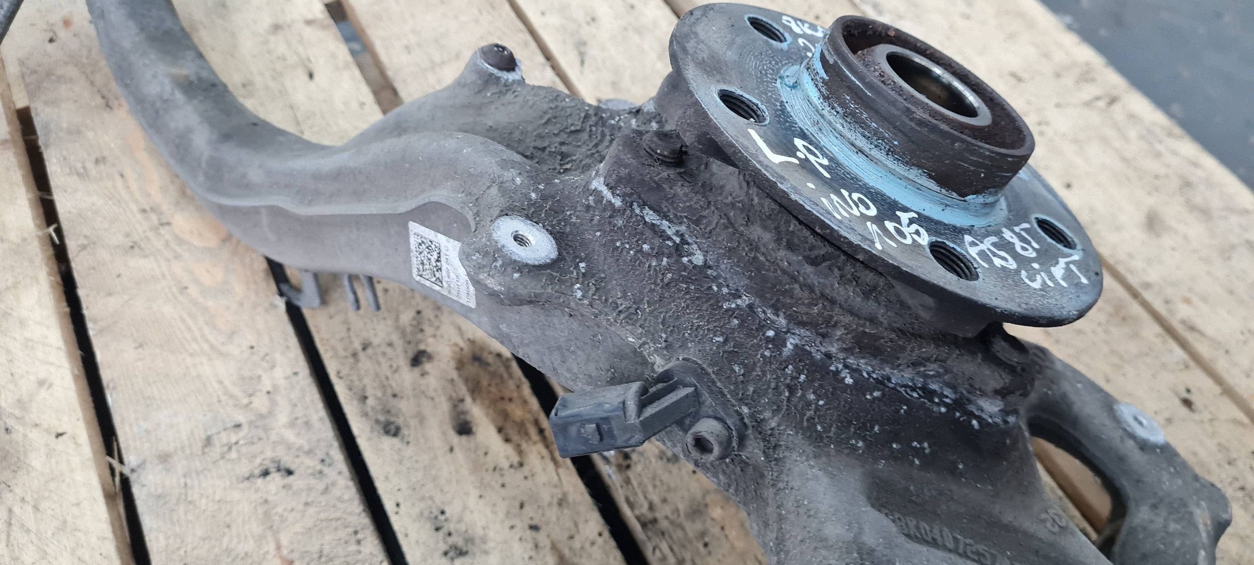 A5 8T LIFT swing left left front front 4G0407253B A4 B8 Q5 8R A6 C7