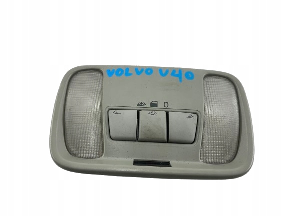 VOLVO V40 et éclairage cabine feu interne