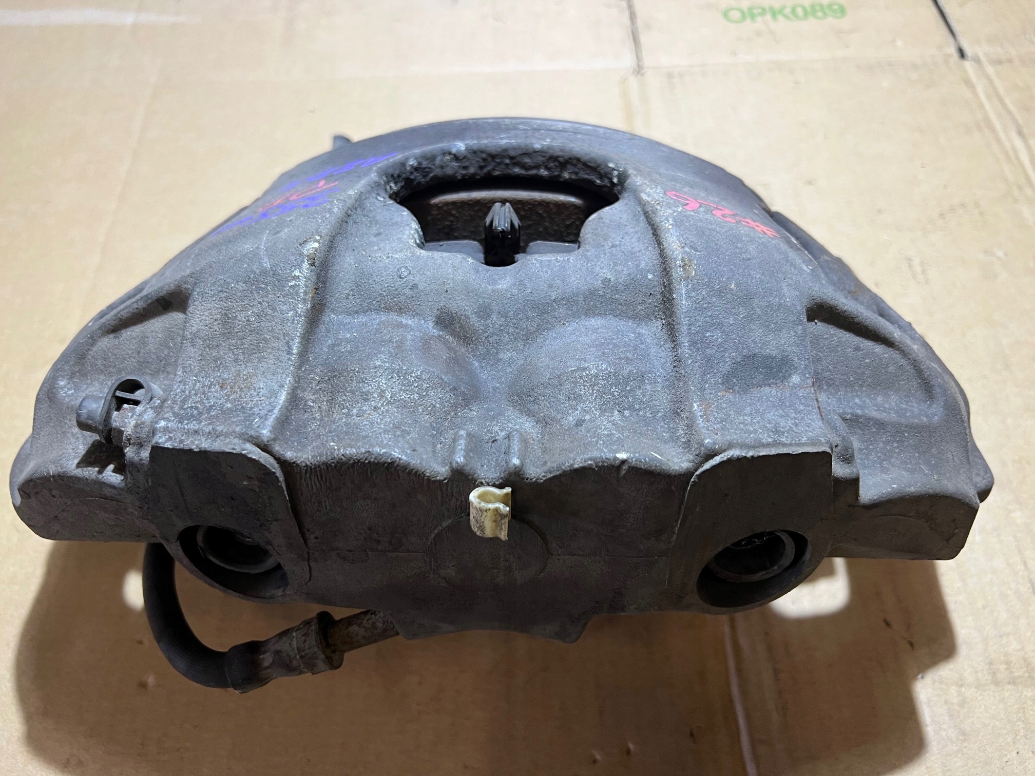 AUDI A8 D4 caliper brake right front front 4H06AB