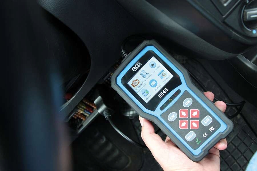 Komputer diagnostyczny OBD II Marka BGS Technic