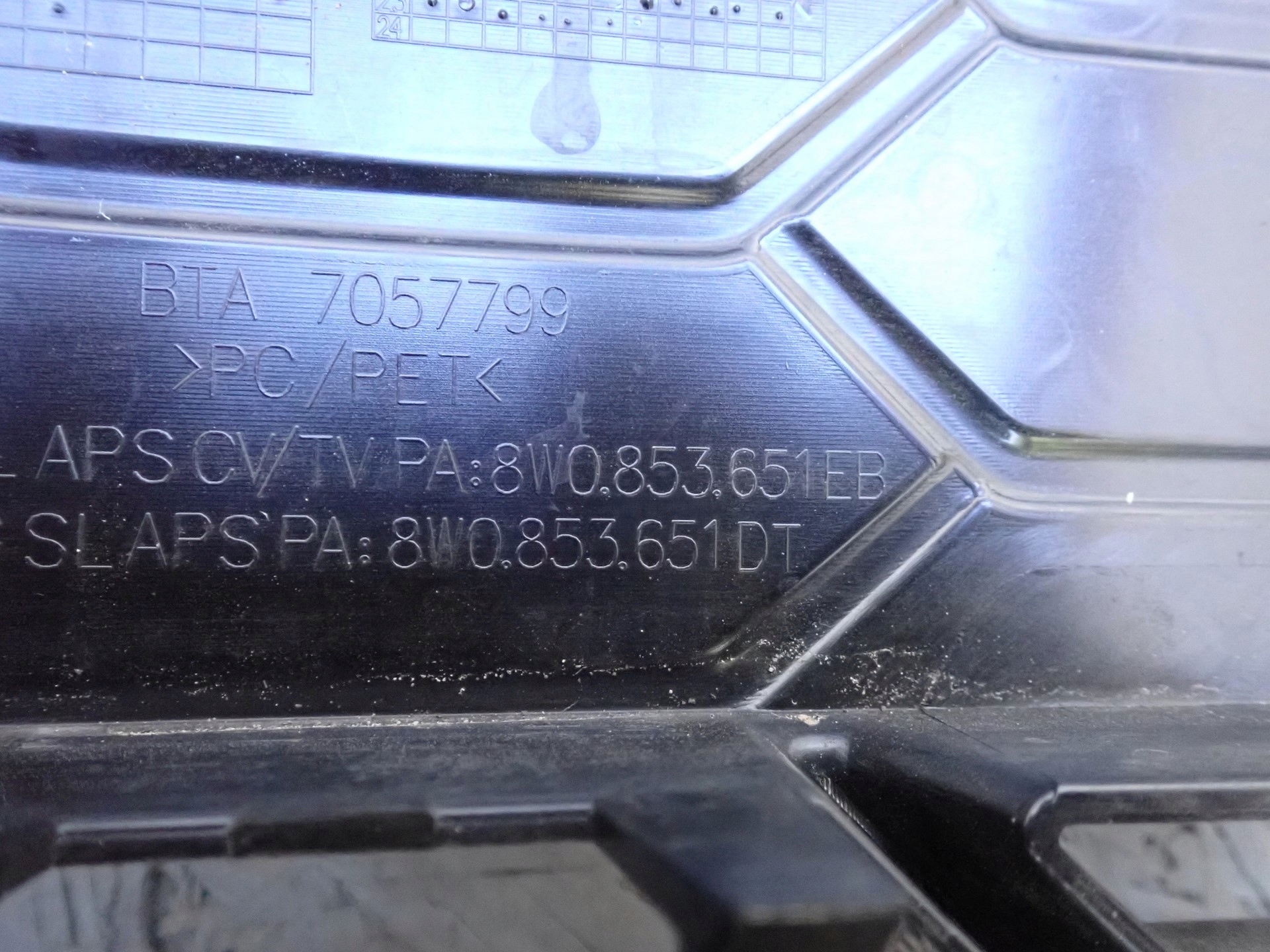 Grill Grill AUDI A4 B9 S LINE LIFT 2019- 8W0853651EB