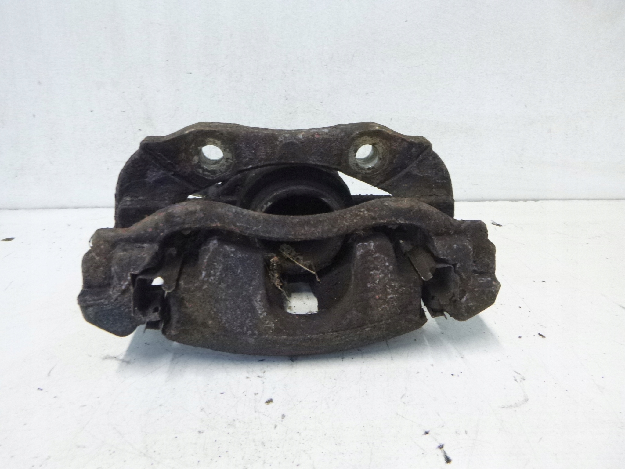 caliper brake front Peugeot 1007 1.4D 2005