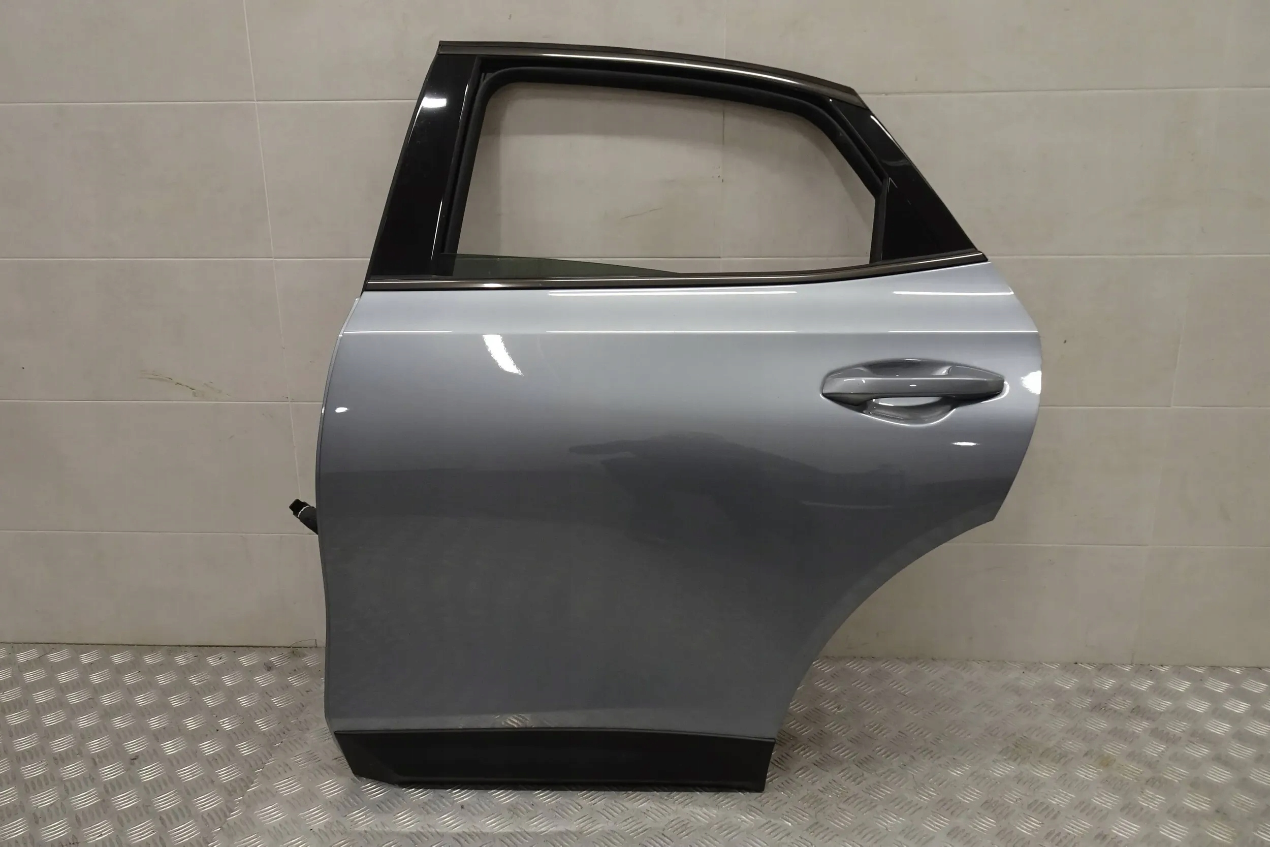 KIA X-CEED XCEED DRZWI TYLNE LEWE KOMPLETNE LAKIER CS 2018-