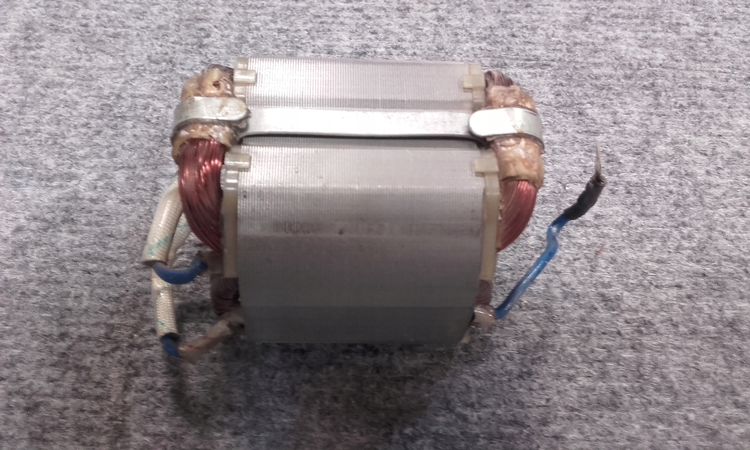 Stojan Skil 5840 pilarka