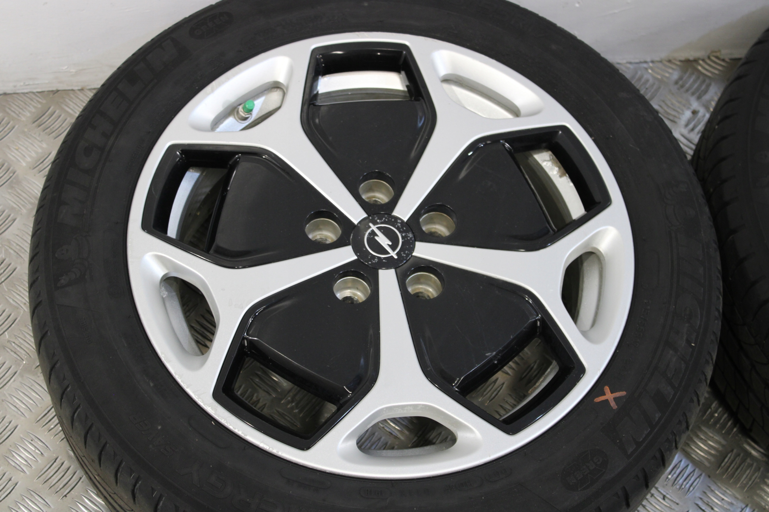 wheels discs disc 215/55 R17 ET38 9598436 OPEL AMPERA 1,4 BENZ