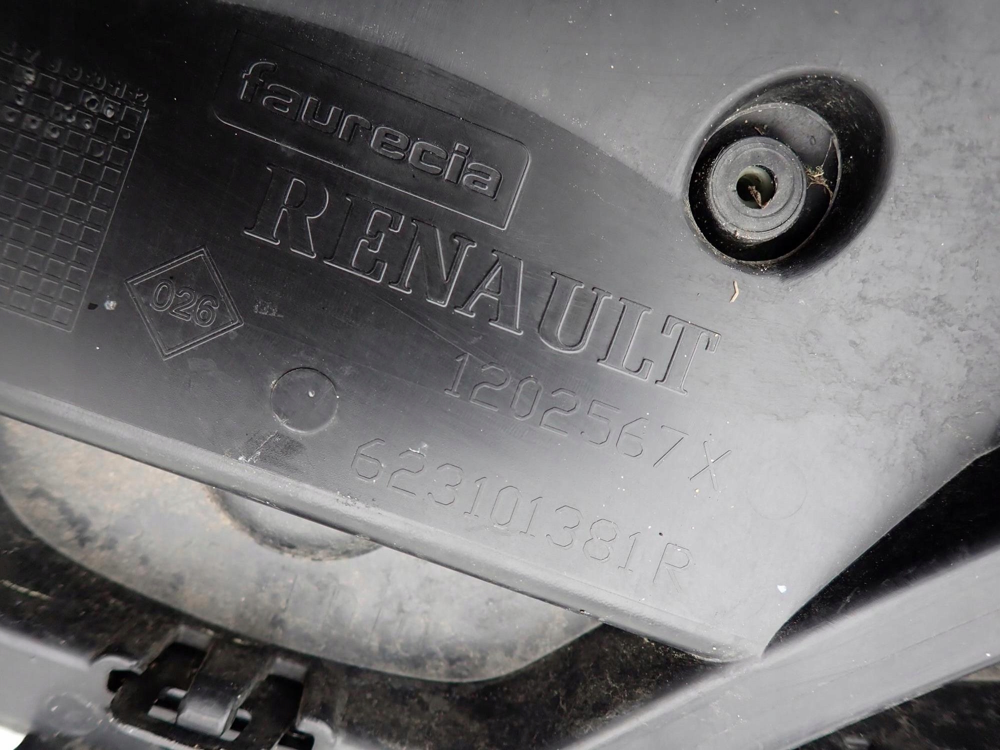 RENAULT KANGOO II 2 LIFT 13-21 Grill Grill