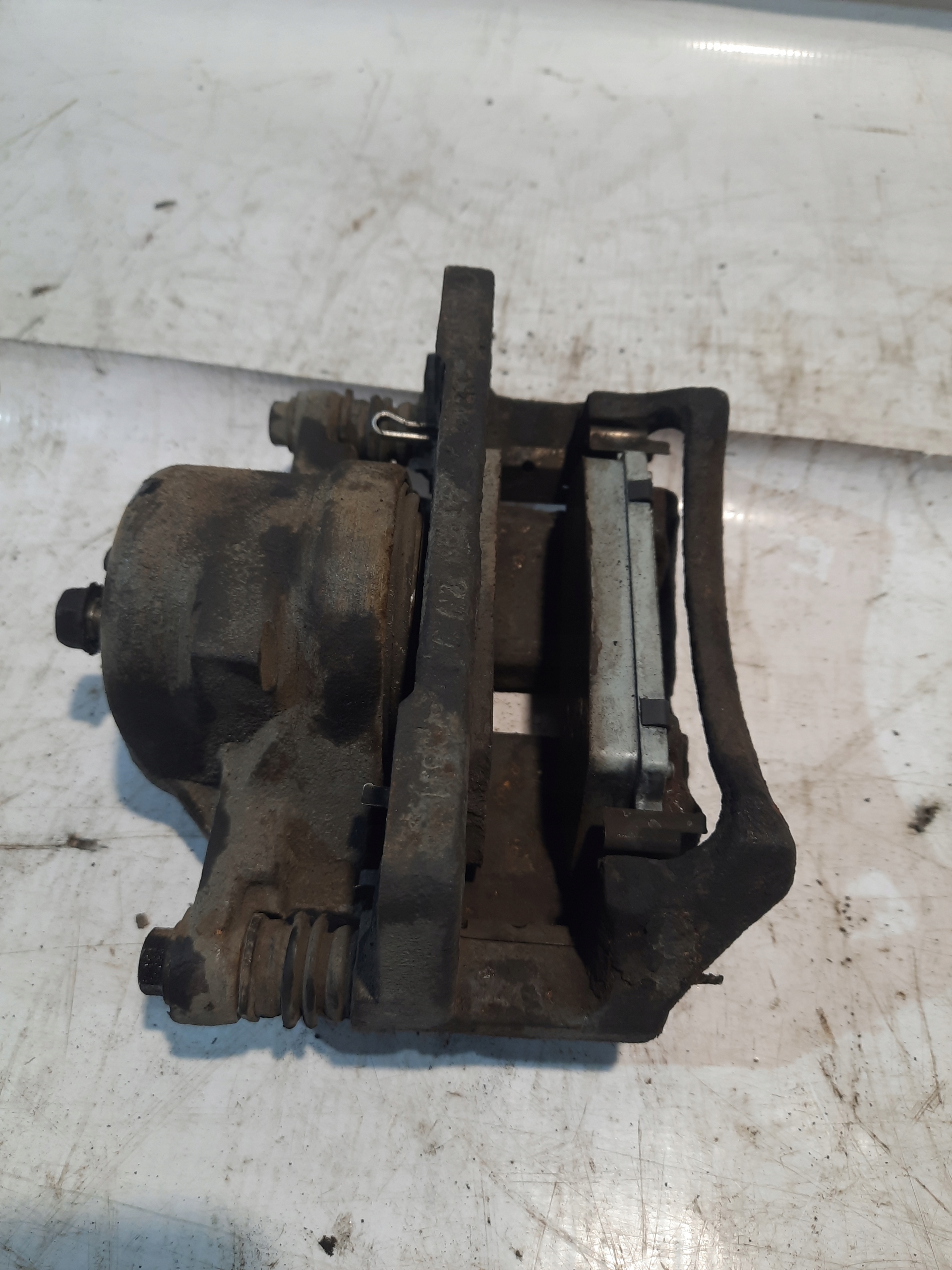 HONDA CIVIC VII 1.7 CTDI left caliper JARZMO front front