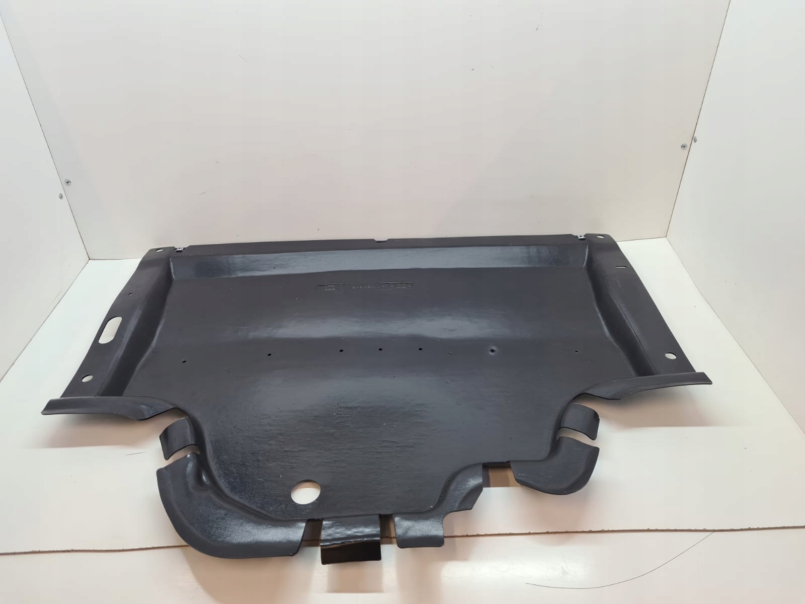 Renault OE 8200431054 cover below engine