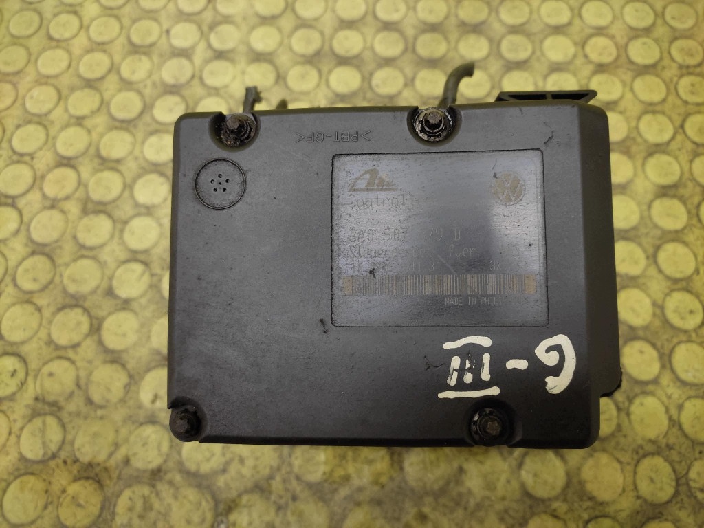 VW GOLF 3 pumpa ABS 3A0907379D