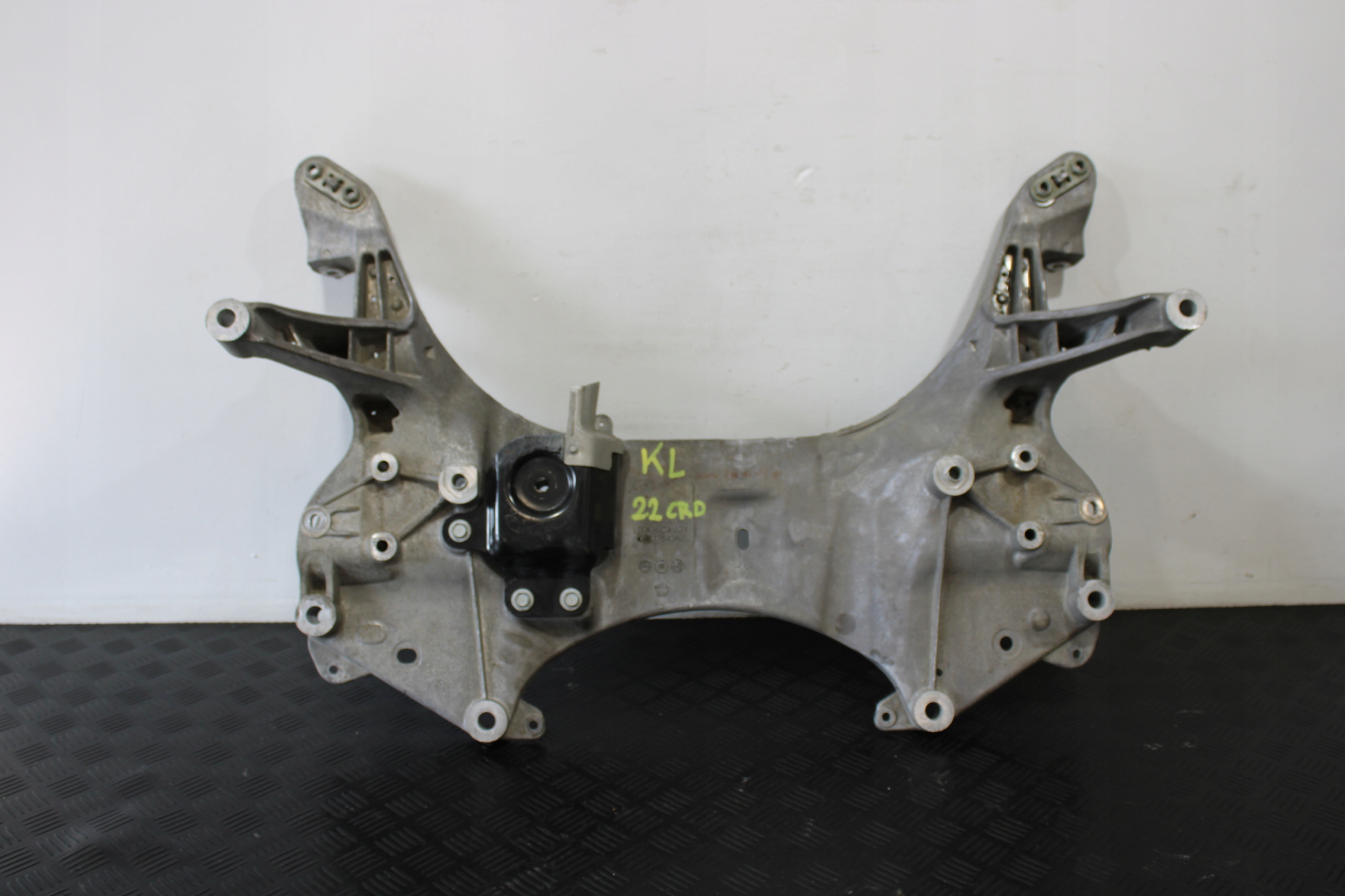 axle beam subframe axle beam front 04877643AD JEEP CHEROKEE V 5 KL