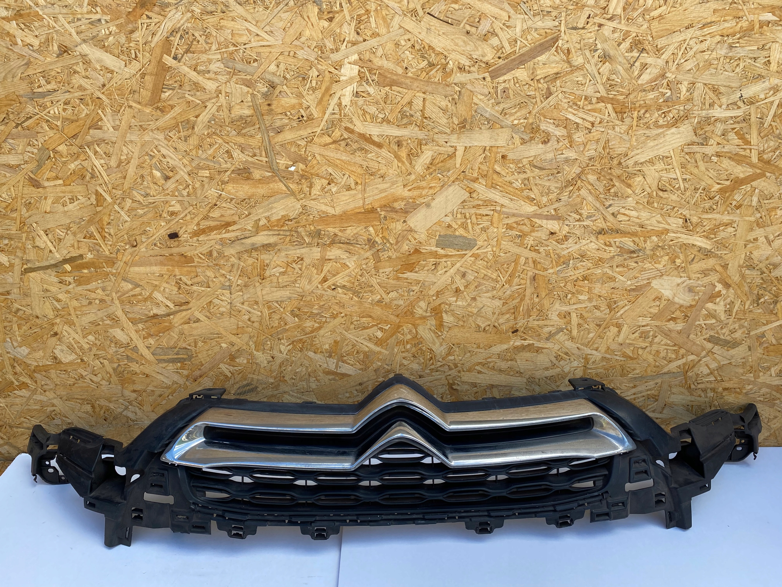 решетка радиатора 9688185377 CITROEN DS4