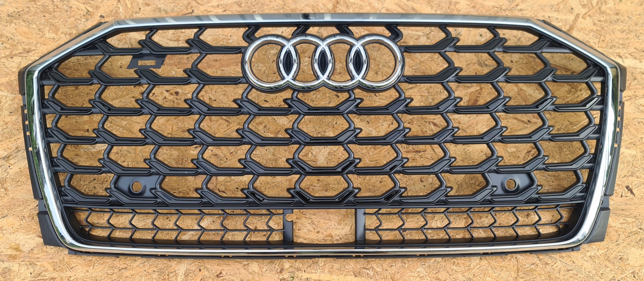 AUDI S8 D5 LIFT GRILL ATRAPA 4N0 NOWA