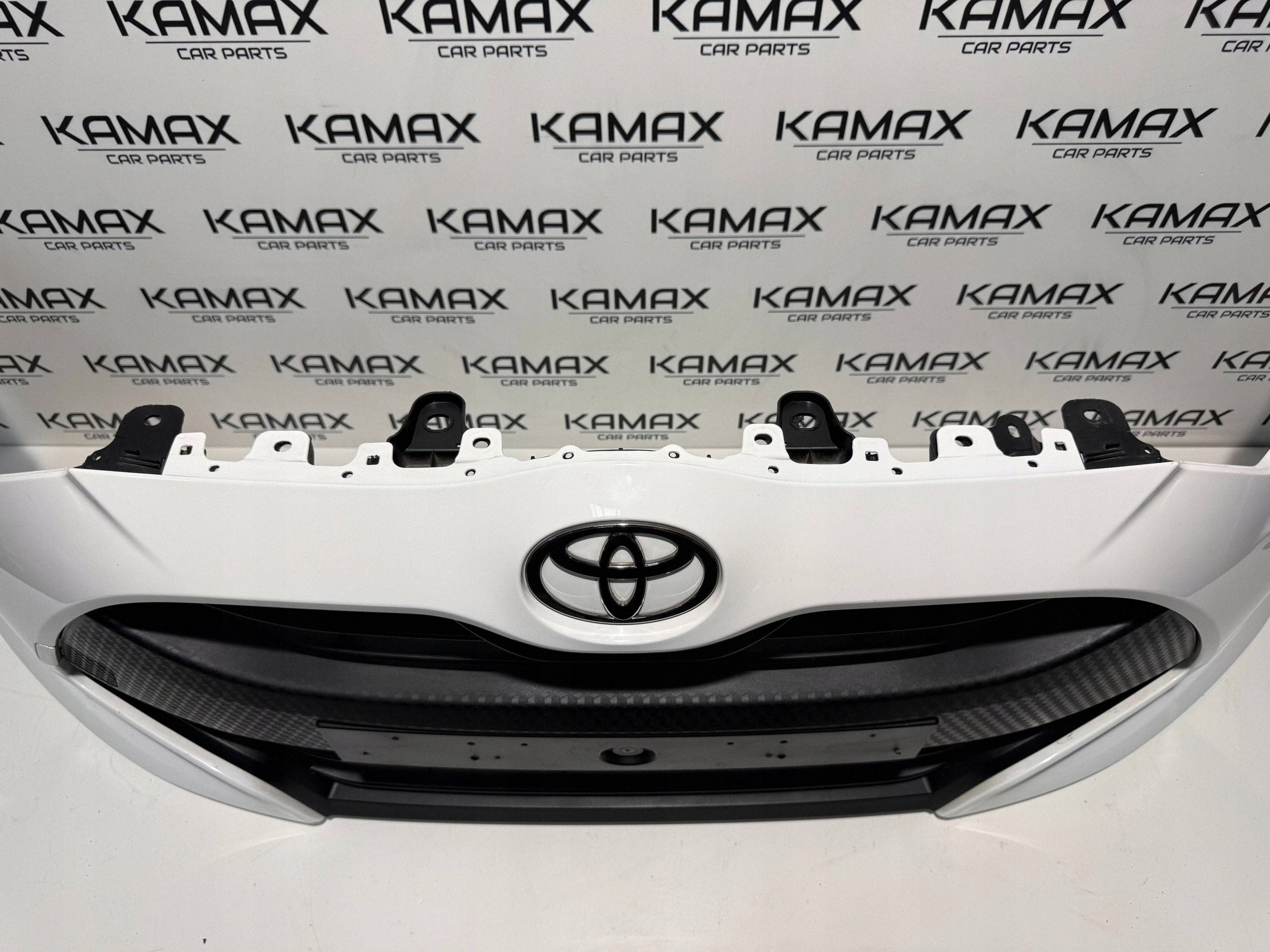 front bumper TOYOTA YARIS IV 20- original 52119-0DA00