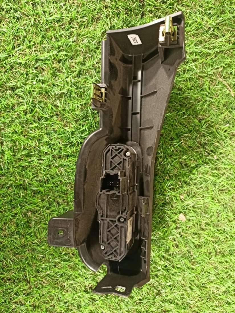 light switch Chevrolet TrailBlazer 3 2021 84292541