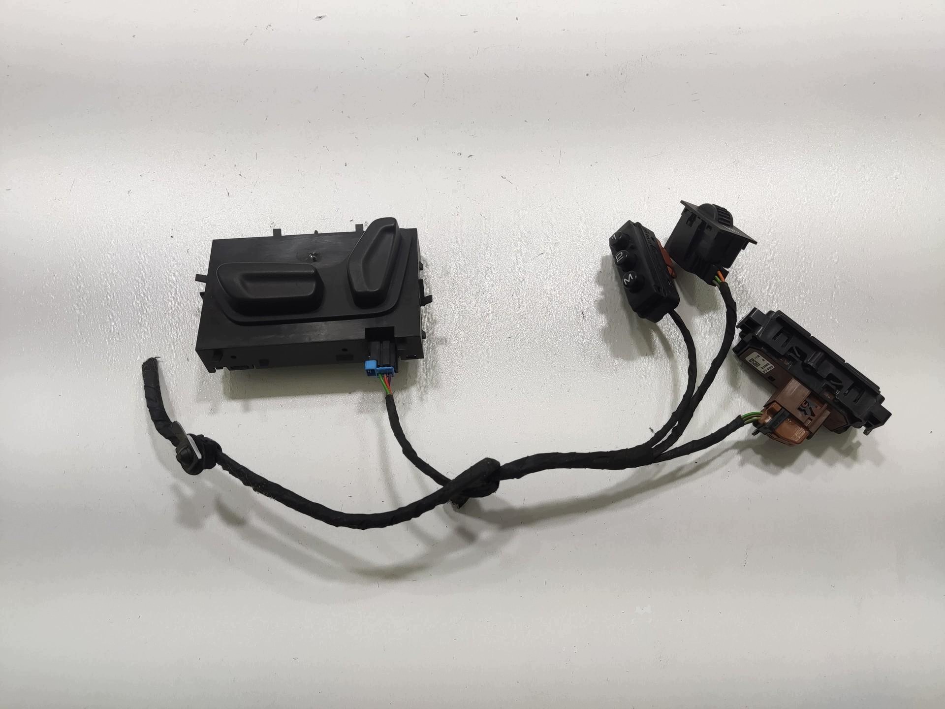 control panel seat left front CITROEN DS5 11-15 96598311XT 96672141XT