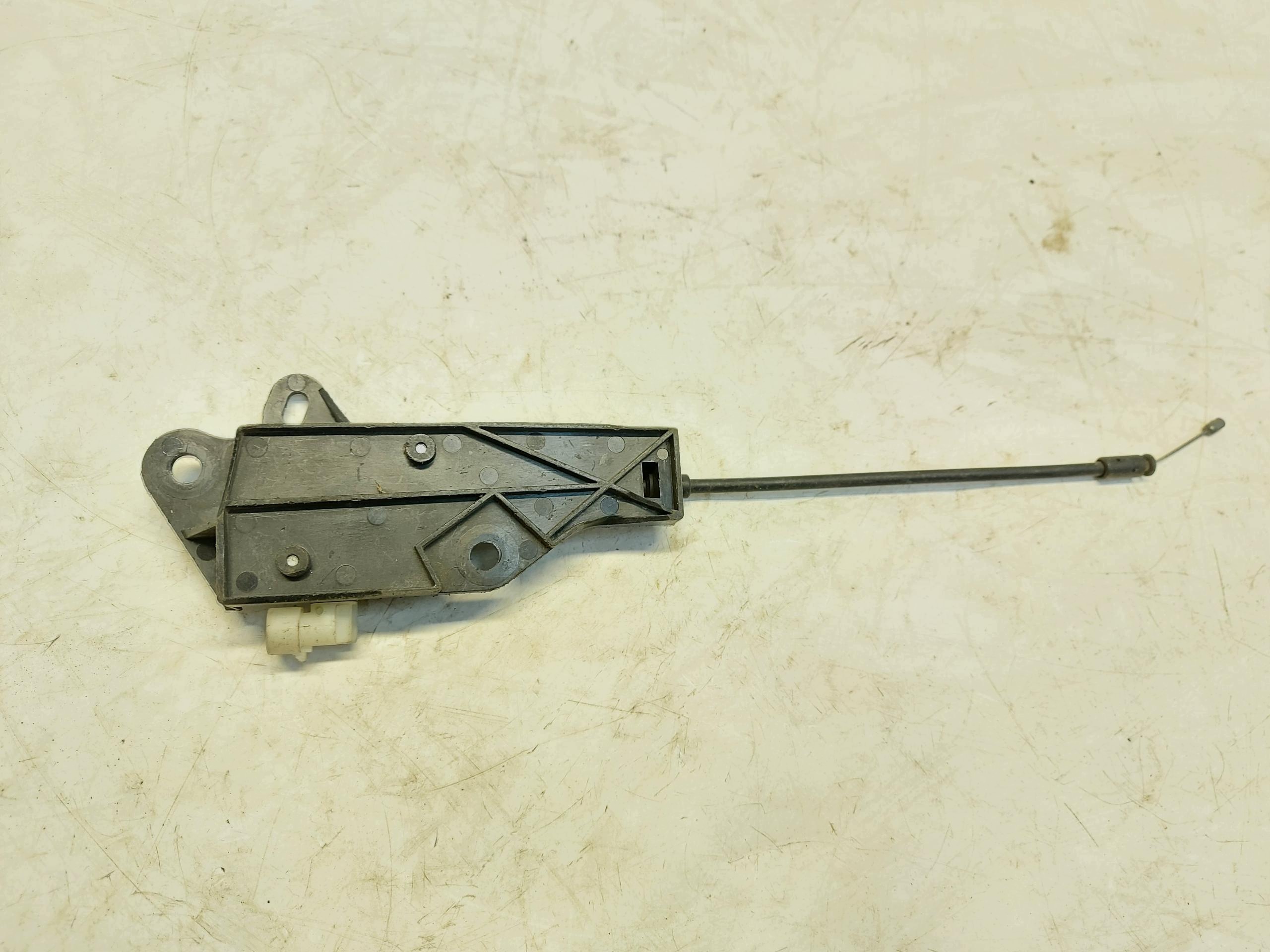 TESLA MODEL 3 2022r lock damper bonnets front front 1098789-00-d