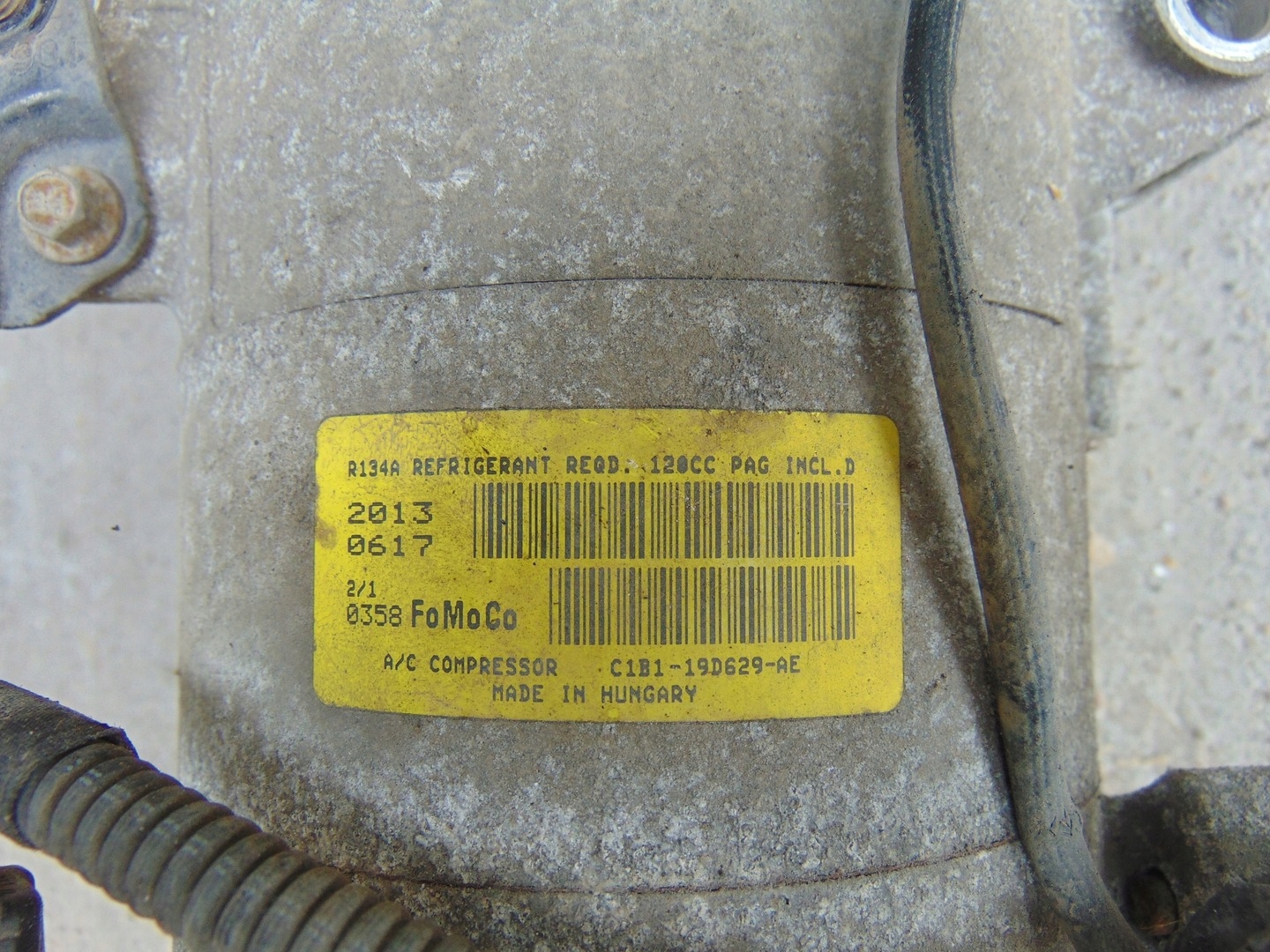 Ford OE C1B1-19D629-AE Компрессор кондиционера,