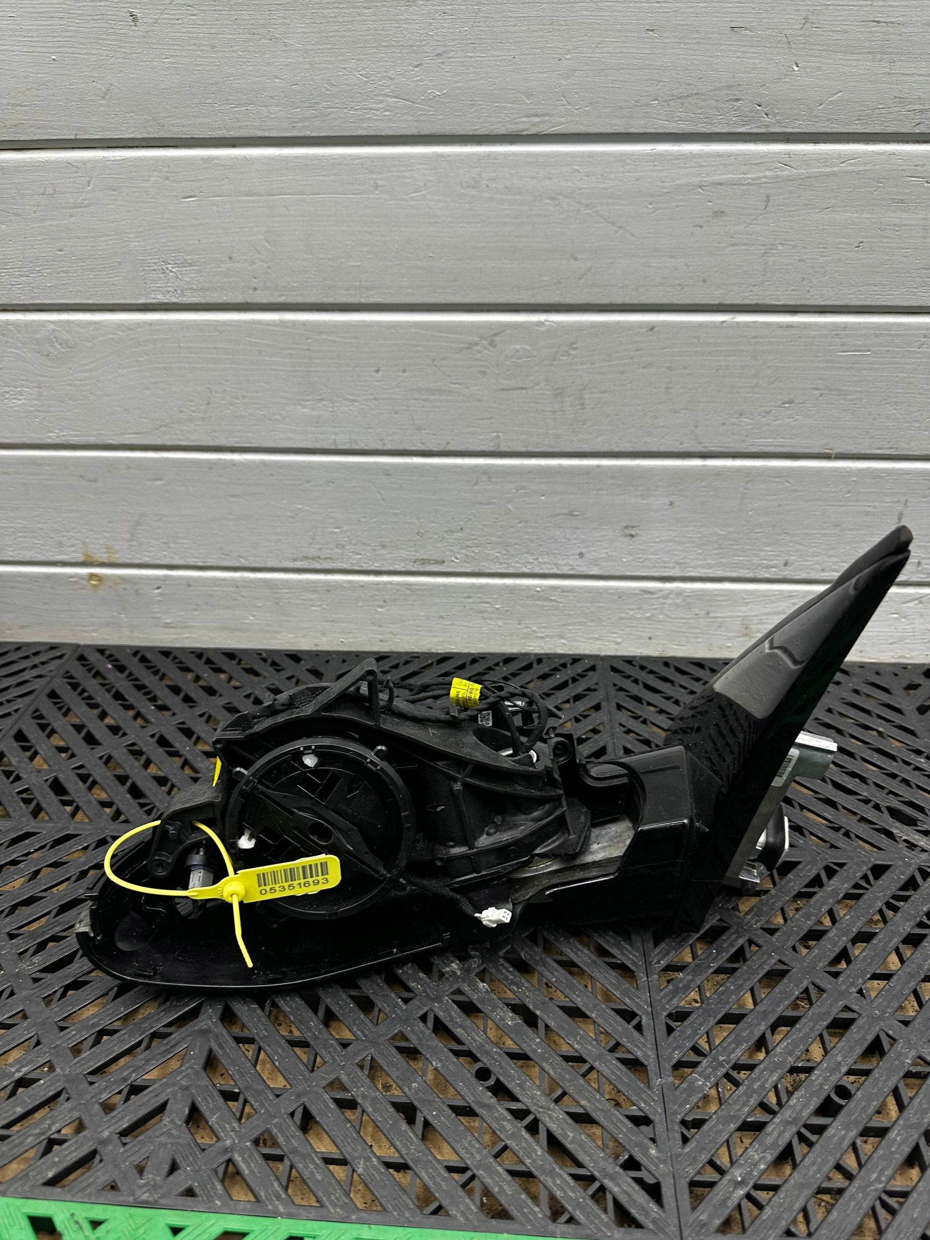 mirror electrics coupe front side left BMW X3 G01 5A3B031