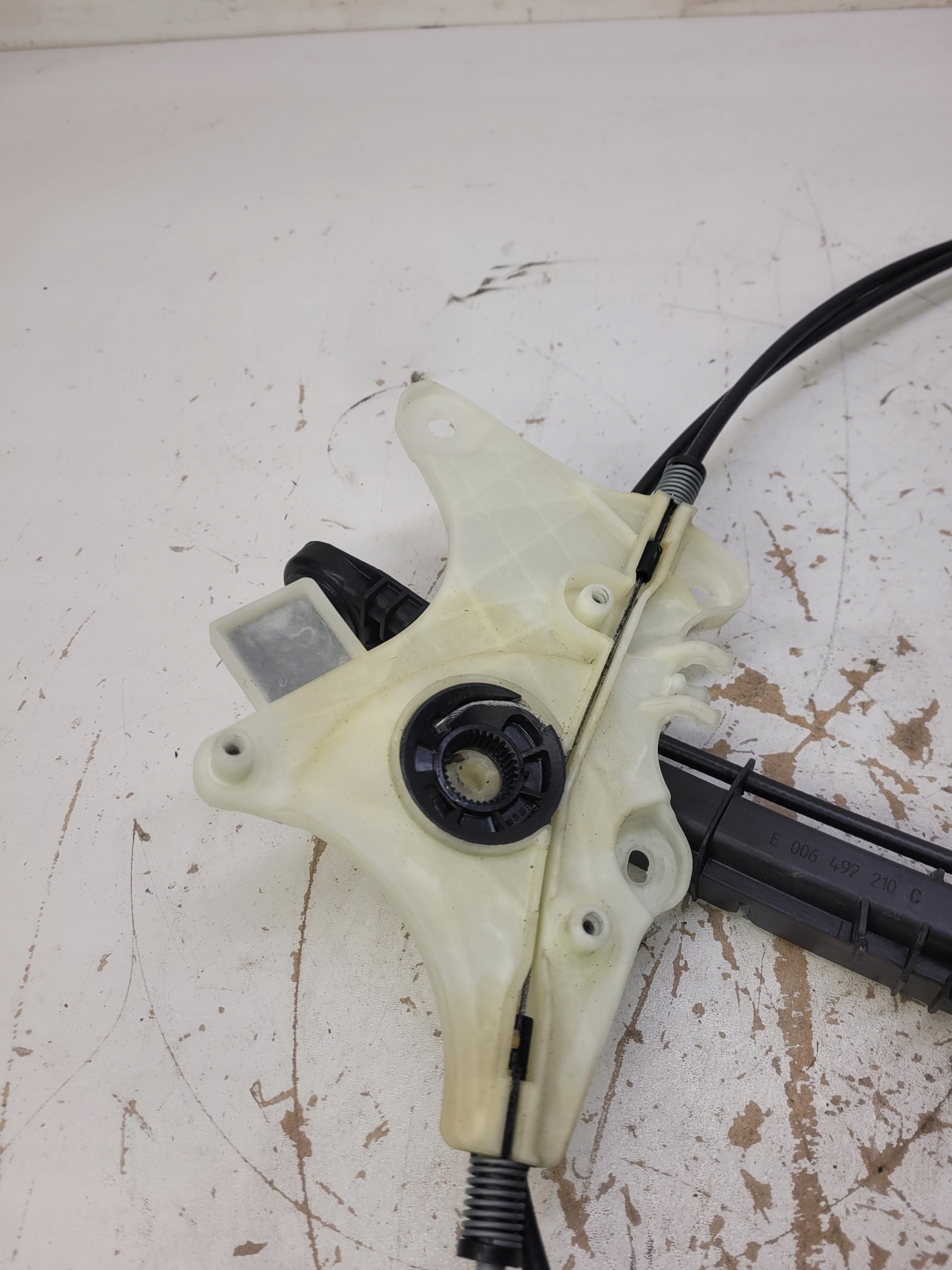mechanism bonnet boot AUDI A4 B9 A5 8W9863560