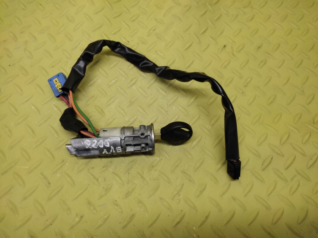 PEUGEOT 206 1.1 ignition key