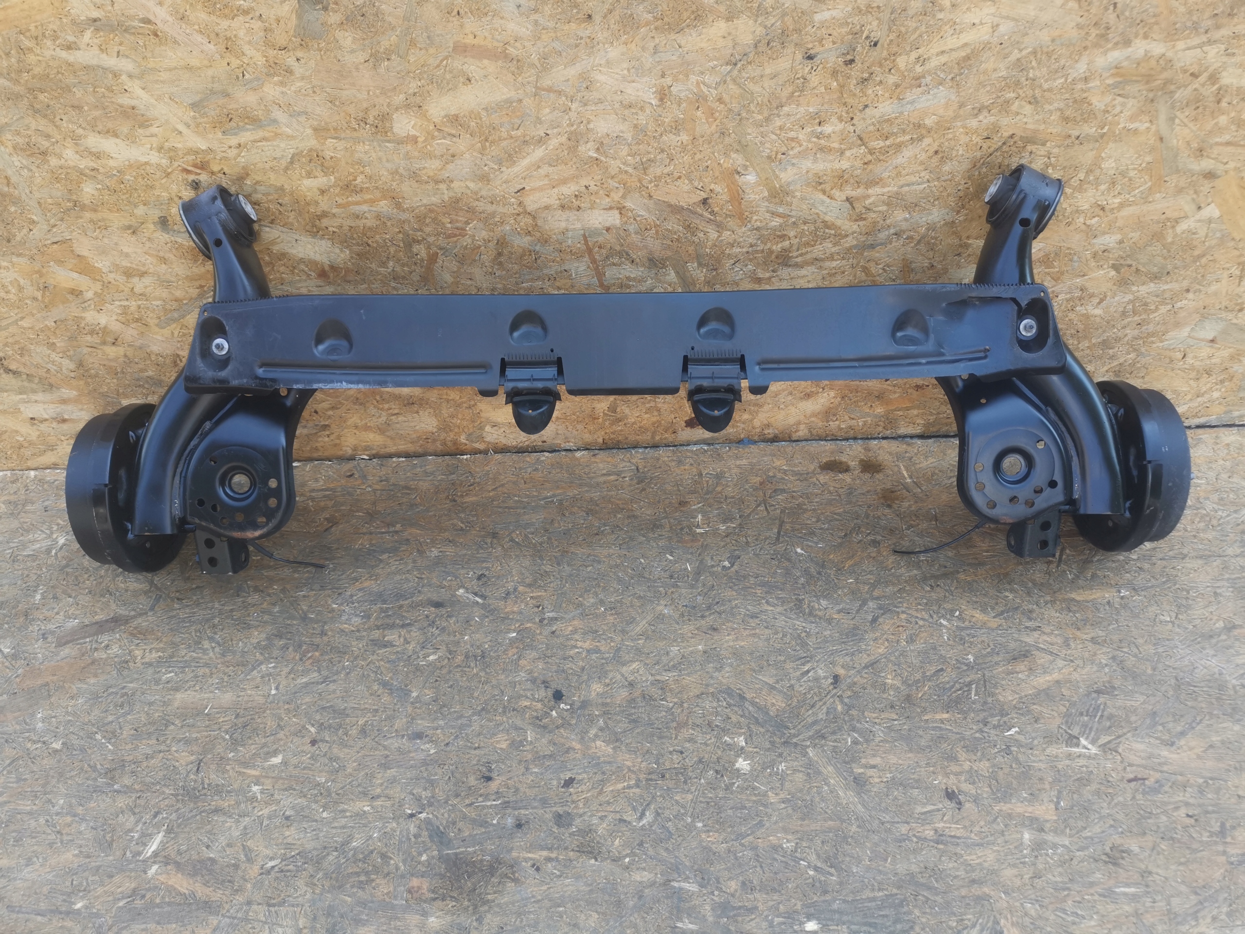 BELKA TYŁ TYLNA FORD FIESTA MK8 BĘBNY Typ samochodu Samochody osobowe