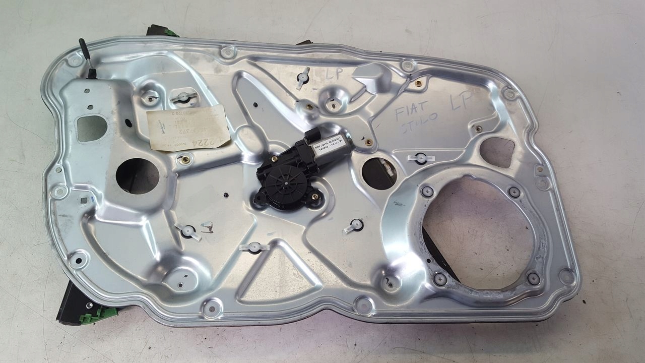 window regulator left front Fiat Stilo 1,6 16V