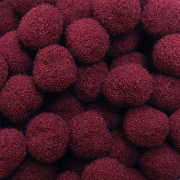 Páska s bambulemi 18mm/25m vínová 323 PA-18