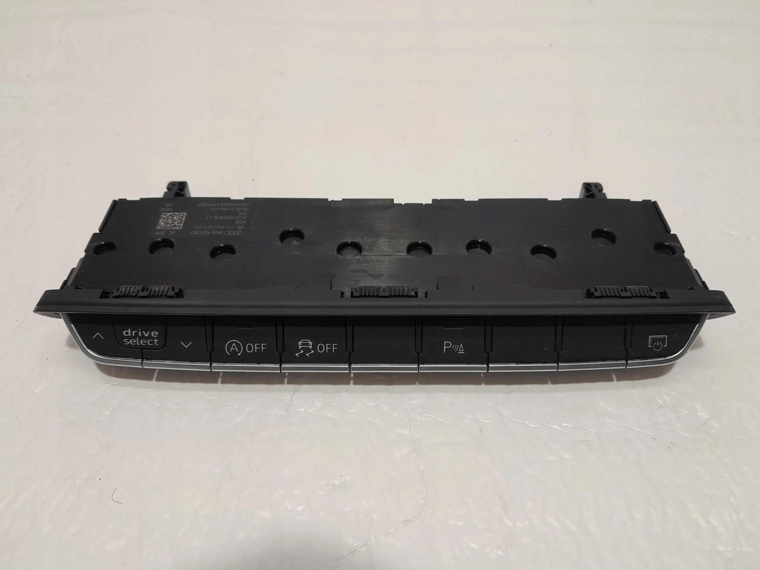 AUDI A4 B9 LIFT PANEL controls 8W0925301BC