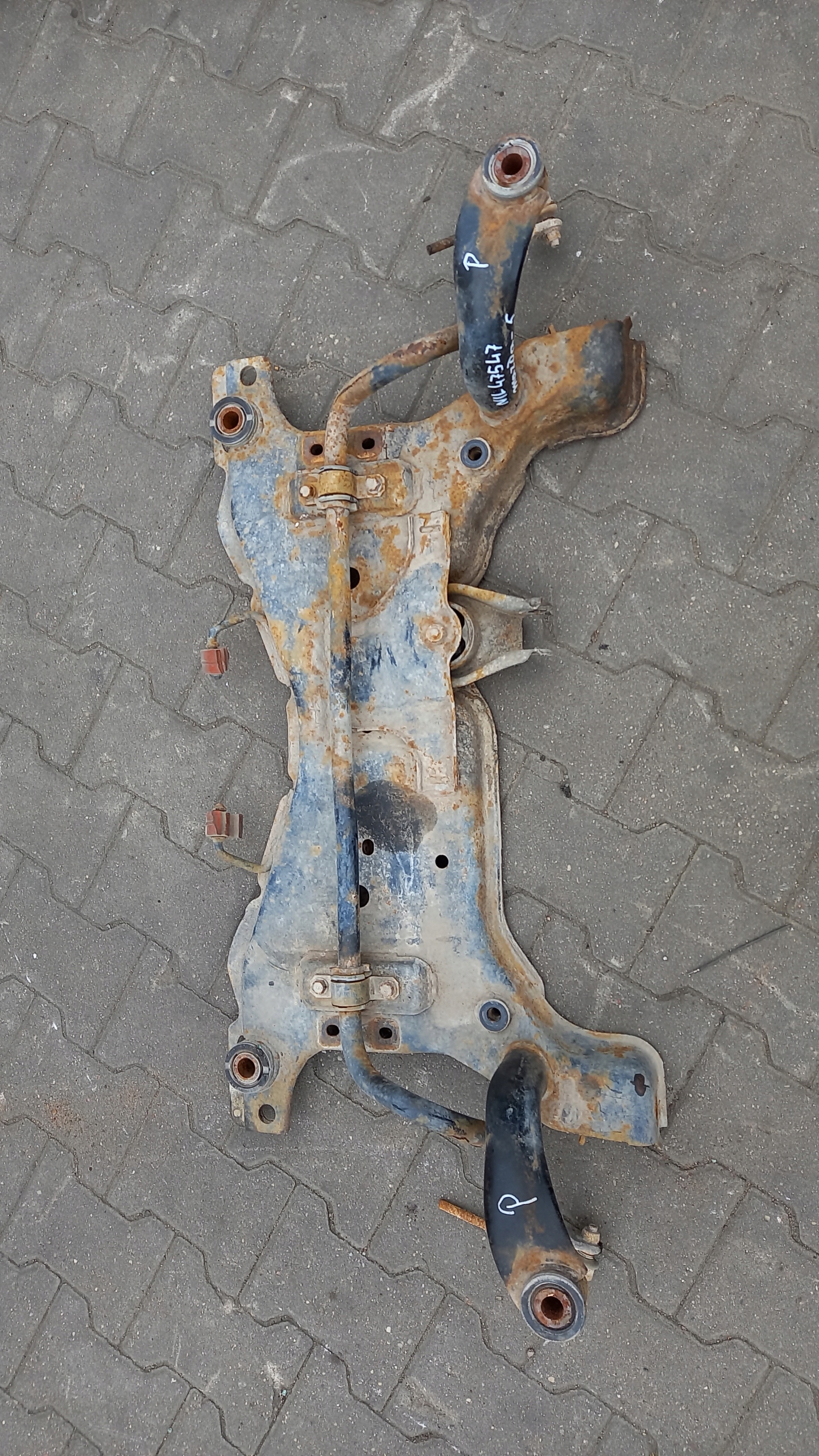 САЛАЗКИ ПЕРЕДНИЕ MAZDA 5 05R