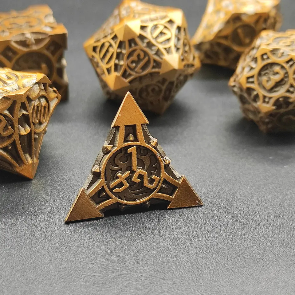 STEAMPUNKOWY WYNALAZCA ZESTAW 7 METALOWYCH KOŚCI RPG Producent RGFK