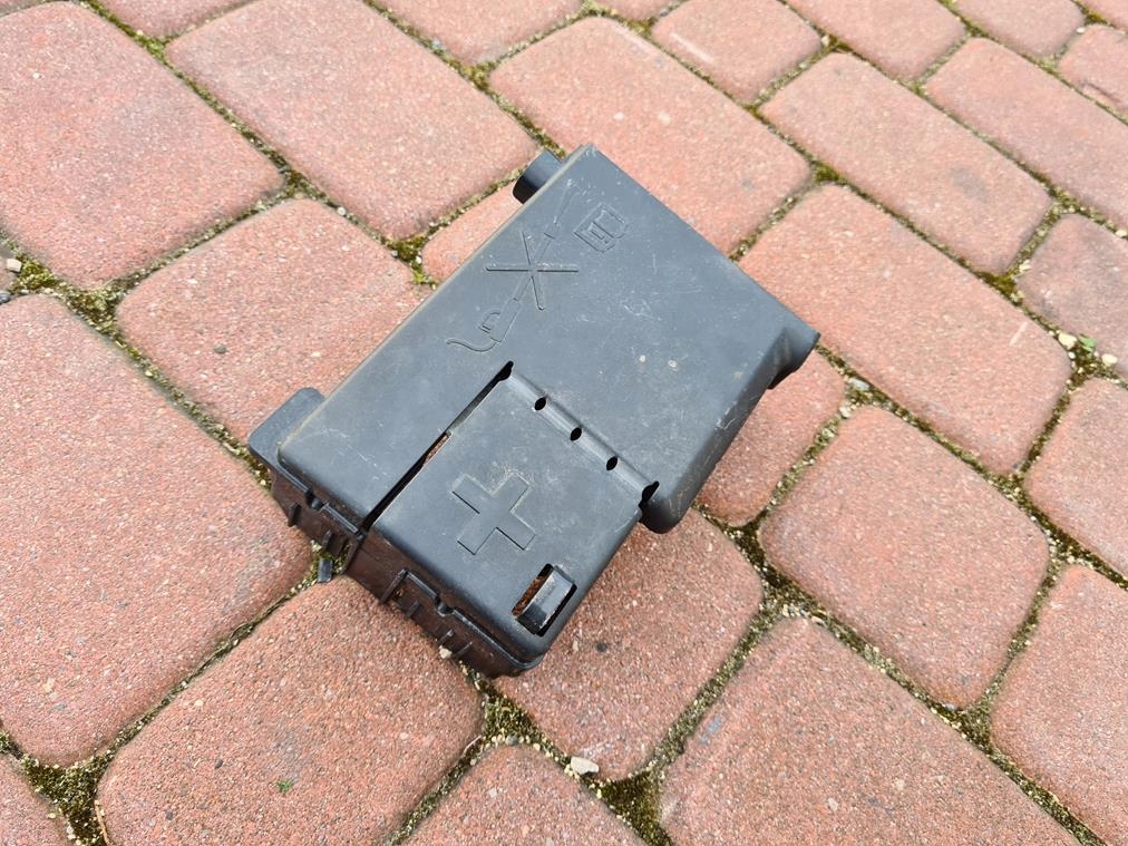 Module fusibles Opel Zafira C 39153594