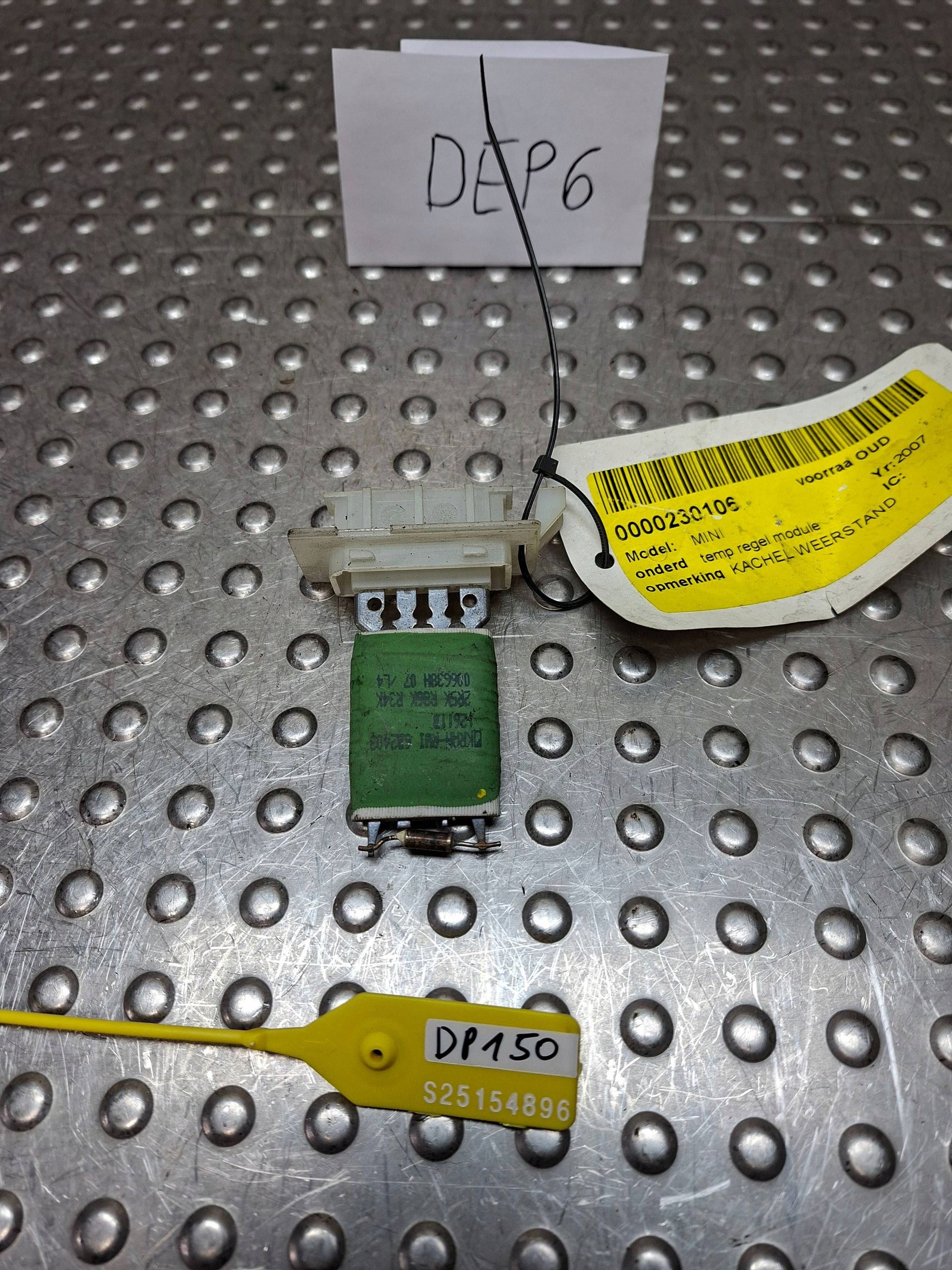 resistor, rheostat, regulator heater fan resistor MINI COOPER R55 R56 06